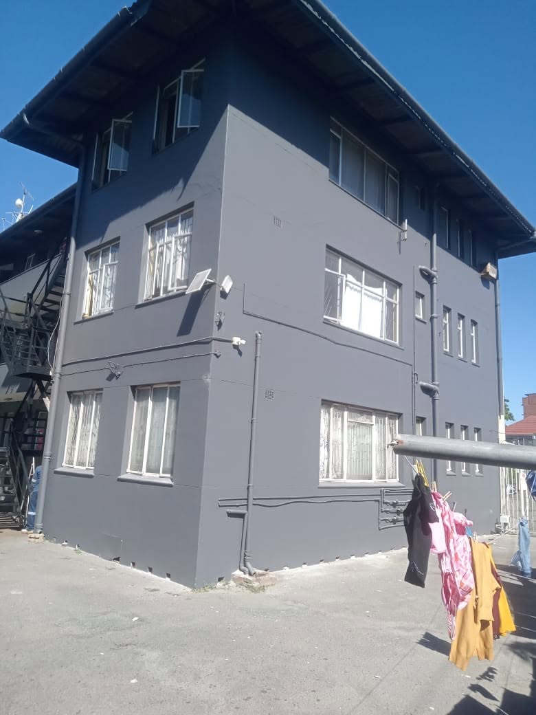 Apartment building maintenance